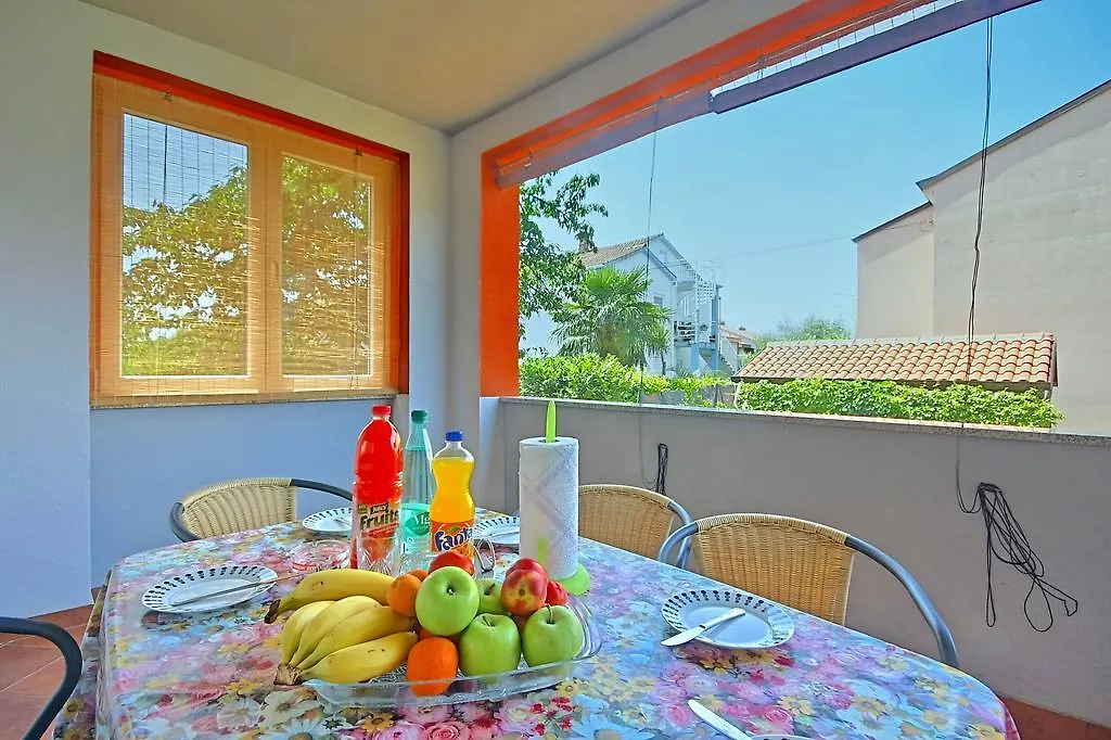 Apartment Umag - Family Paris 0*,