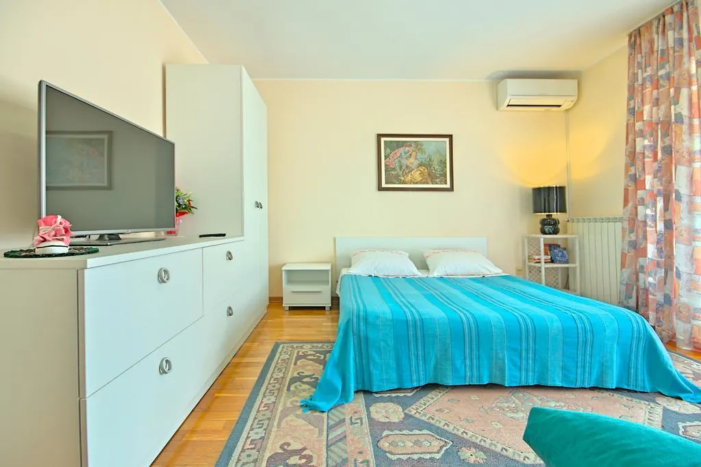 Apartment Umag - Family Paris Croatia